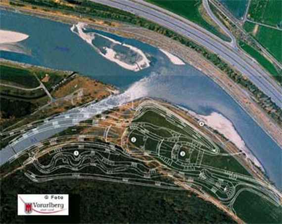 Aerial photo of the old river mouth of the Ill with the sketched new mouth (two ramps and a meandering fishway).