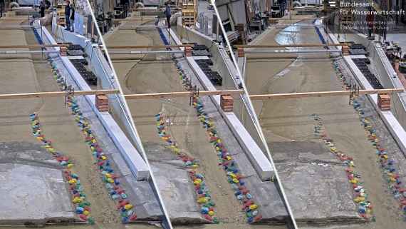 Das Bild zeigt die Entwicklung eines gegenständlichen Flussmodells der Gail im Maßstab 1:40. 