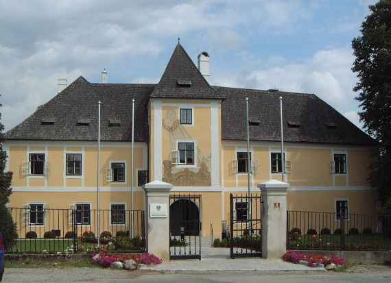 Schloss Petzenkirchen