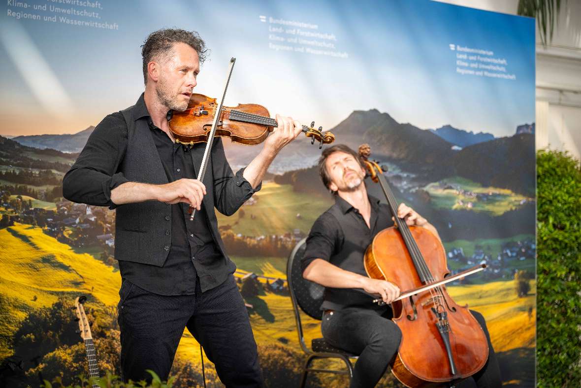 Die Band BartolomeyBittmann auf der Bühne