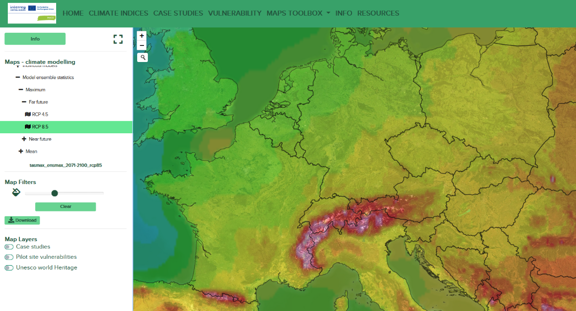 Mit dem Risk Mapping Tool kann die historische wie auch zukünftige Entwicklung von klimawandel-relevante Faktoren dargestellt und nachvollzogen werden. Karte von Mitteleuropa mit farbiger Darstellung von Klimamodell-Szenarien und einer Legende zu Emissionsszenarien und Kartenfiltern.