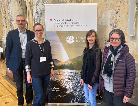 Gruppenfoto der BAW-Teilnehmer:innen von links nach rechts: Christian Bauer, Anna Zeiser, Elisabeth Peham und Ursula Stephan 